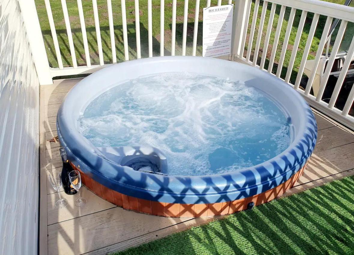 15 Kestrel Close Hot Tub Retreat Tattershall Exterior foto